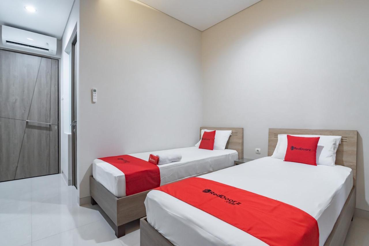 Reddoorz Plus @ Cirebon City Center Exterior photo